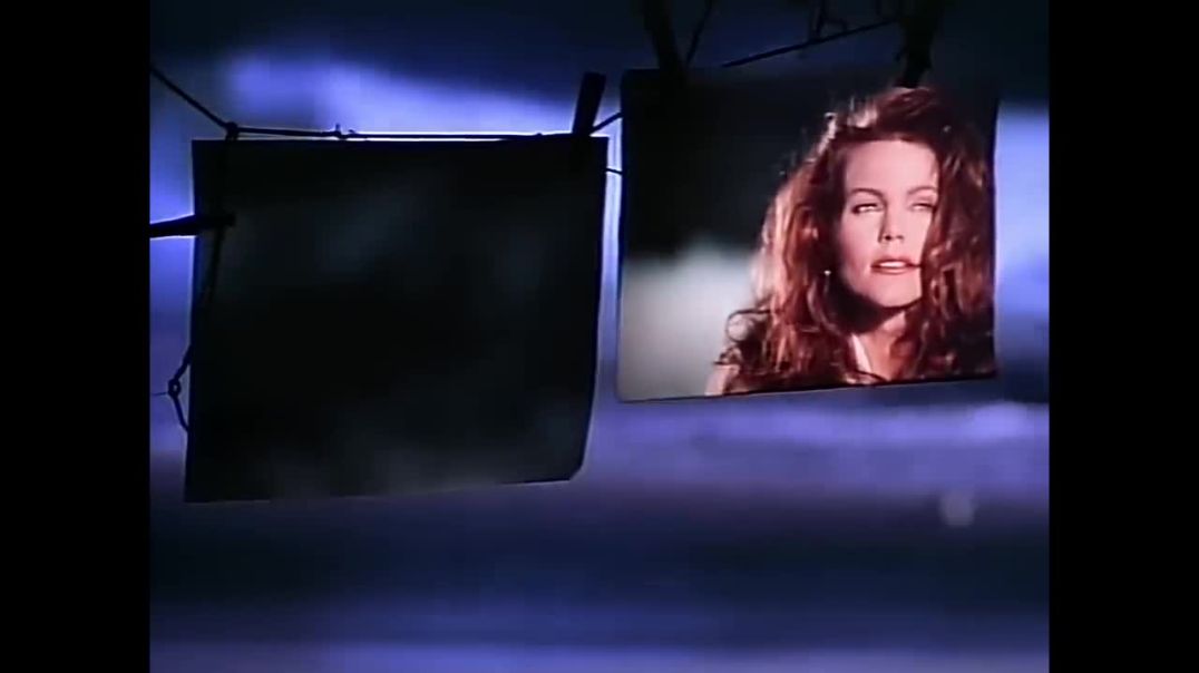 ⁣Belinda Carlisle - Circle In The Sand