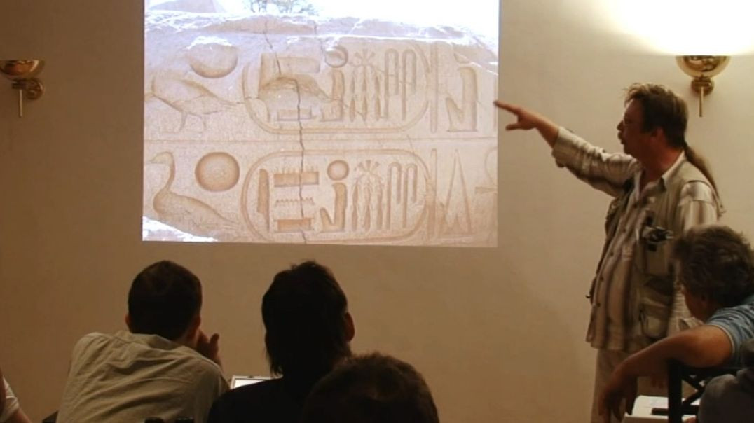 ⁣Микровкрапления на египетских артефактах | Семинар ЛАИ в Египте (2012)