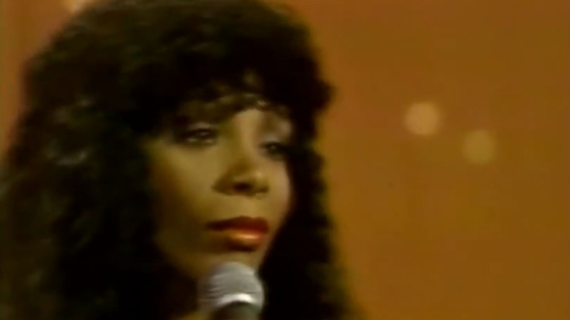 Donna Summer - On the radio