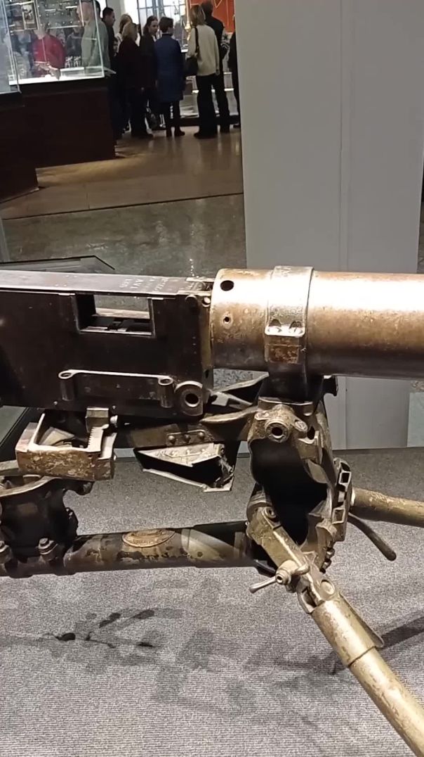 Станковый пулемет Максима в музее.